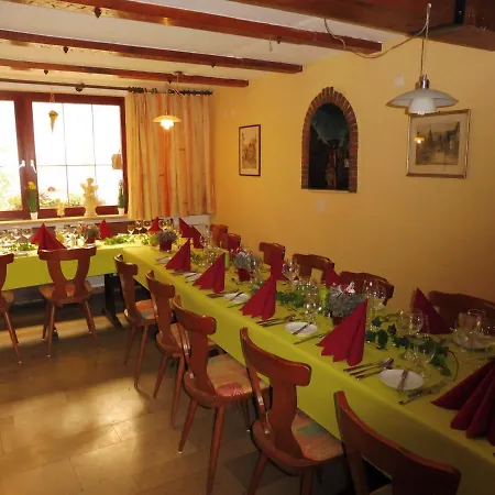 Otel Zum Engel - Gaestehaus