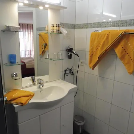 Zum Engel - Gaestehaus 3*